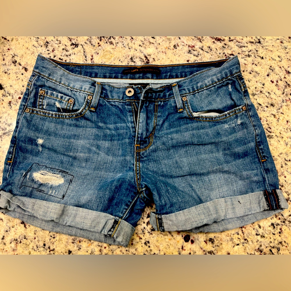 Levi Boyfriend Shorts